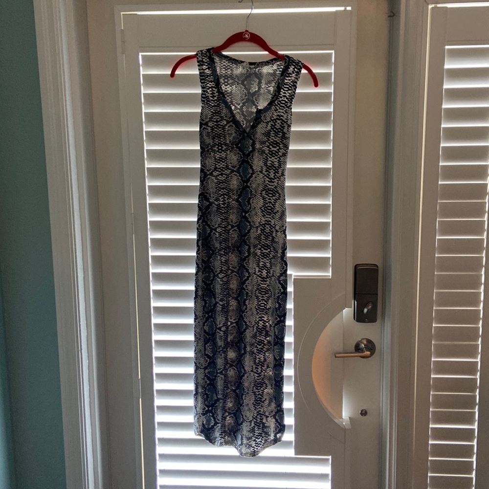 Blue gray and black nanamac boutique midi dress